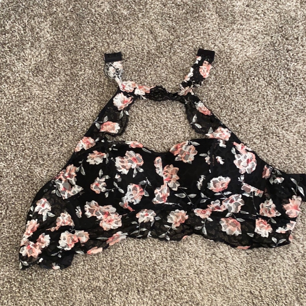 Victoria’s Secret Pink floral push up bra